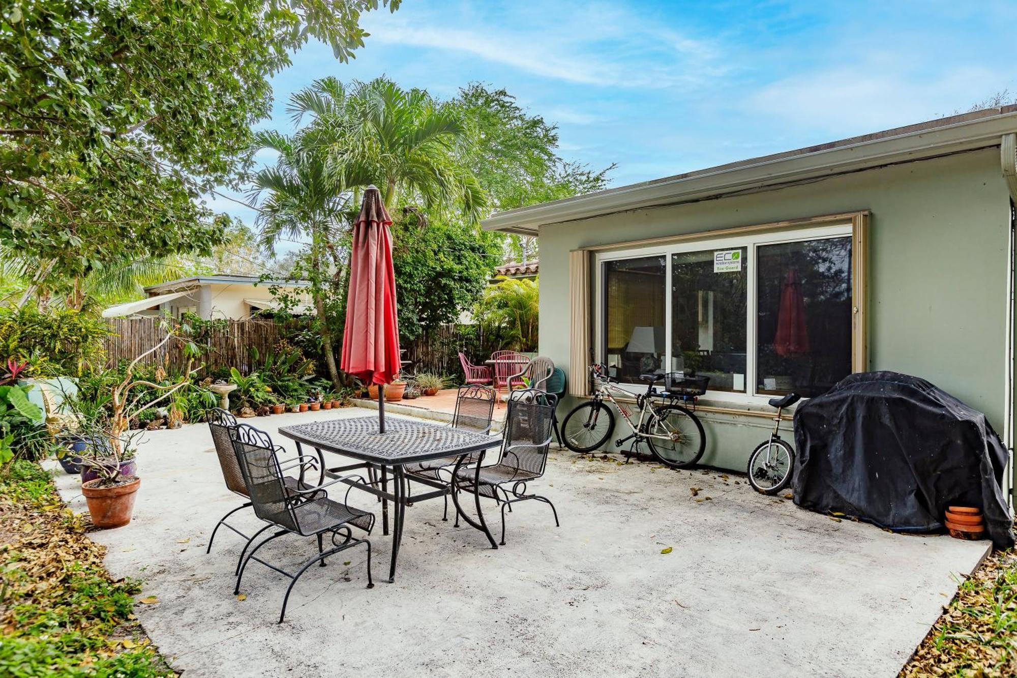 Uhost Ai - Updated 1B1B Hideaway - Sleeps 3 Hollywood Exterior photo