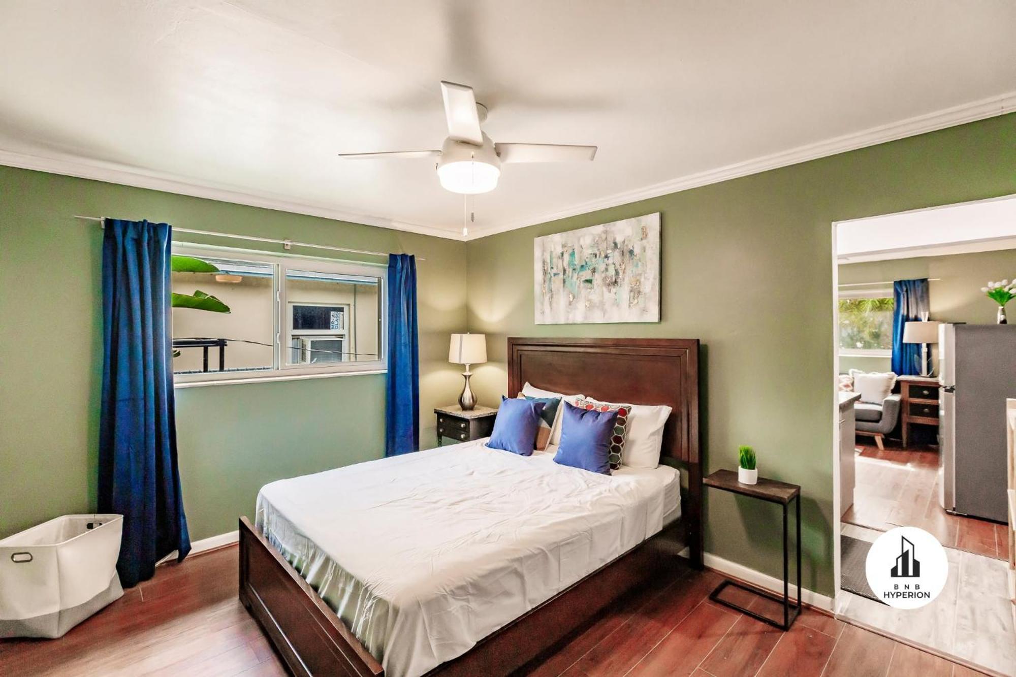 Uhost Ai - Updated 1B1B Hideaway - Sleeps 3 Hollywood Exterior photo